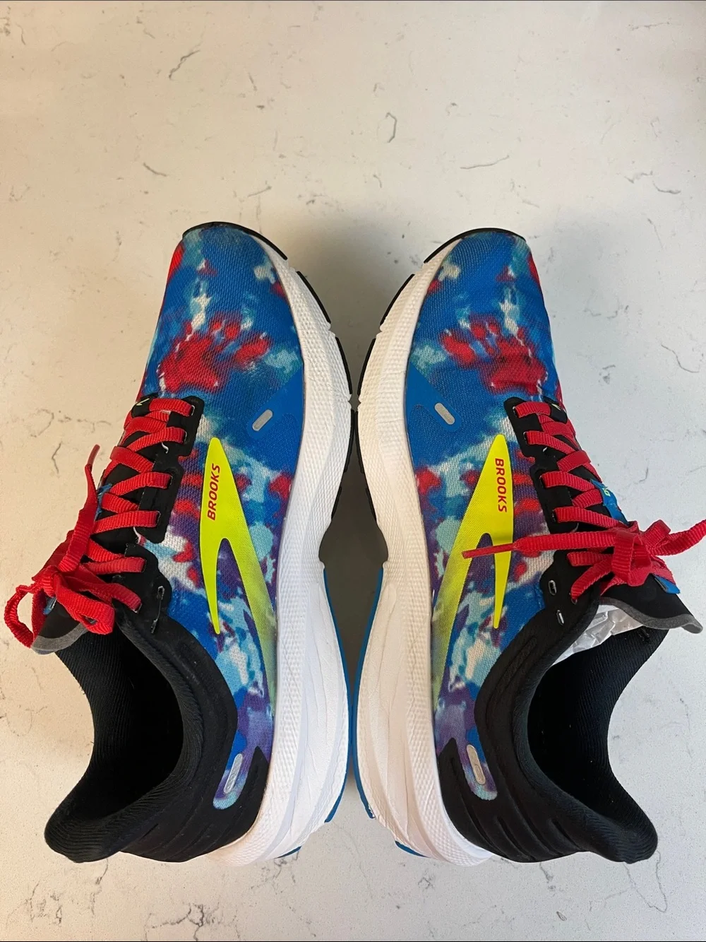 Brooks Woman’s Launch 9 'Multi Color' Tie Dye Size 10